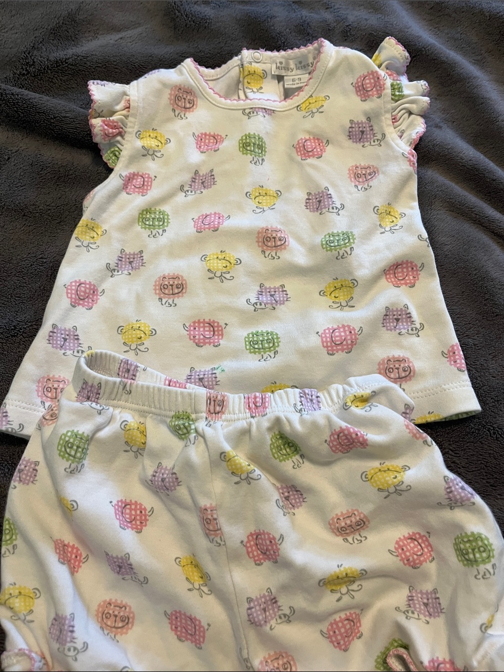 Kissy kissy 6-9 month two piece baby girls outfit